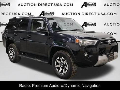Used 2022 Toyota 4Runner TRD Off-Road Premium AWD/4WD image 2
