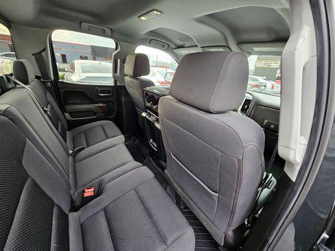 Used 2018 GMC Sierra 1500 SLE w/ SLE Value Package image 17