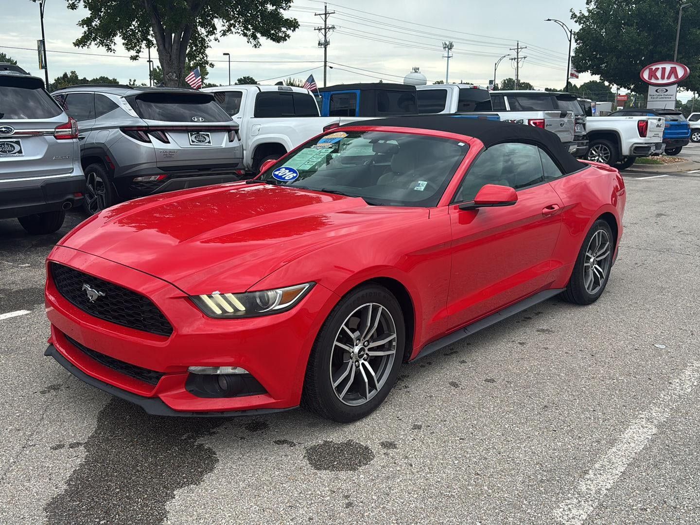 Used 2016 Ford Mustang Premium RWD image 3