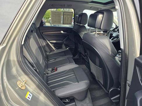 Certified 2025 Audi Q5 2.0T Premium Plus w/ Premium Plus Package image 13