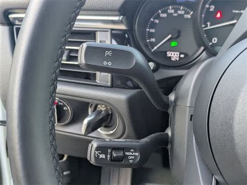 Used 2024 Porsche Macan image 28