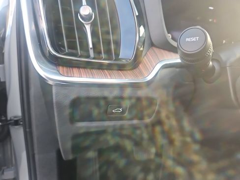 Used 2024 Volvo S60 B5 Plus w/ Climate Package AWD/4WD image 11
