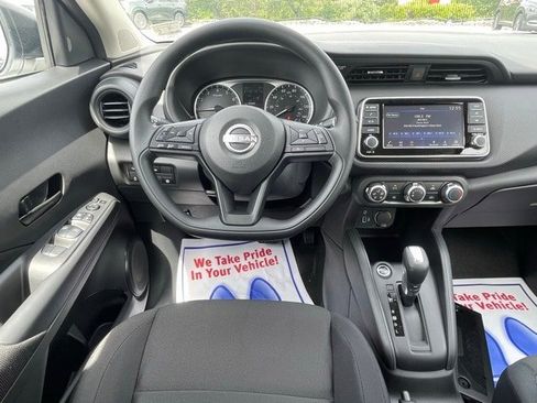 New 2025 Nissan Kicks Play S image 17