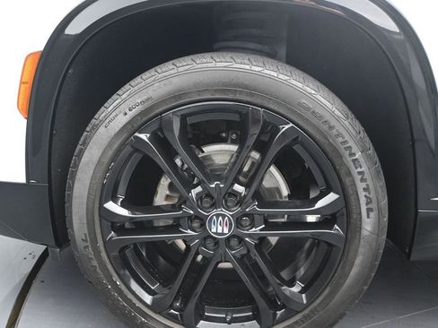 Used 2025 Buick Enclave Sport Touring w/ Power Package FWD image 12