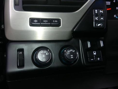 Used 2019 GMC Yukon Denali w/ Denali Ultimate Package image 35