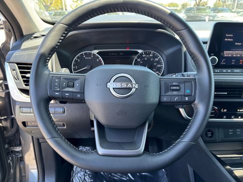 Used 2025 Kia Sportage LX FWD image 30