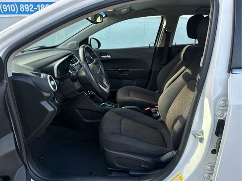 Used 2020 Chevrolet Sonic LT w/ Convenience Package image 21