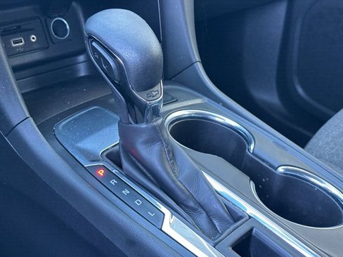 Used 2023 Chevrolet Equinox LT image 18