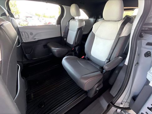 Used 2024 Toyota Sienna XSE w/ XSE Plus Package AWD/4WD image 20