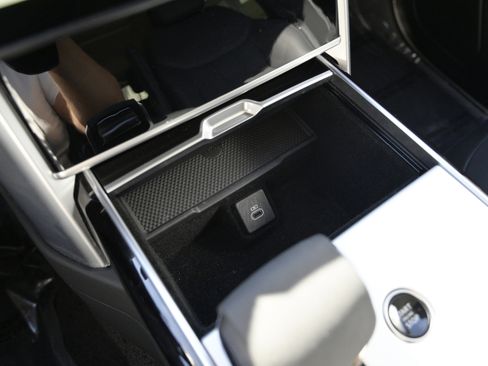 Used 2024 Land Rover Range Rover SE image 26