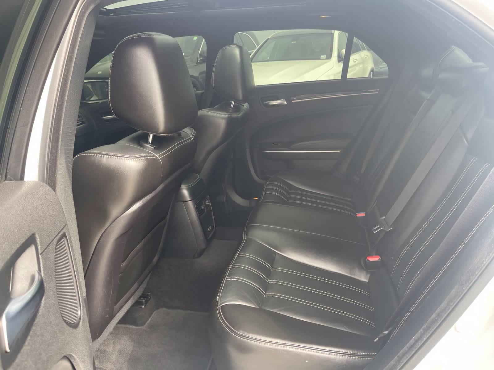 Used 2021 Chrysler 300 S w/ S Model Appearance Package RWD image 5