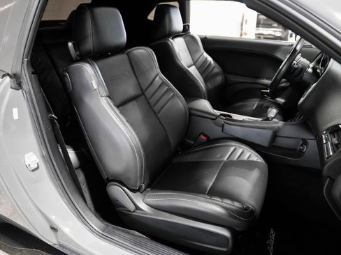 Used 2019 Dodge Challenger SRT Hellcat Redeye image 24