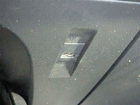 Used 2021 Toyota Corolla SE w/ SE Premium Package image 27