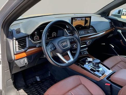Used 2023 Audi Q5 2.0T Premium Plus w/ Premium Plus Package AWD/4WD image 13