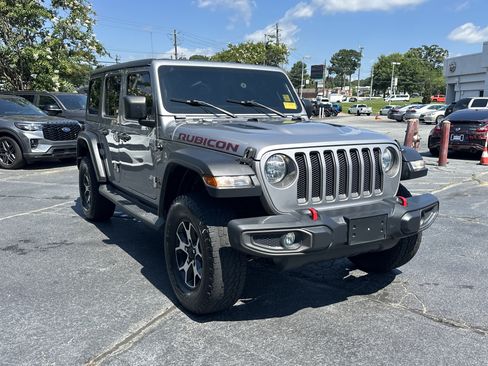 Used 2020 Jeep Wrangler Unlimited Rubicon w/ Cold Weather Group AWD/4WD image 2