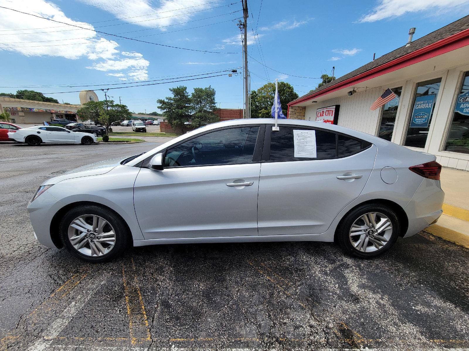 Used 2019 Hyundai Elantra SEL w/ Cargo Package FWD image 12