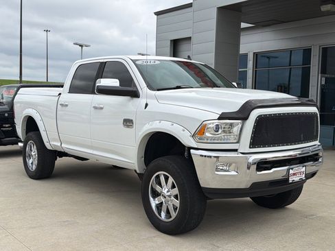 Used 2014 RAM 2500 Longhorn w/ Convenience Group AWD/4WD image 2