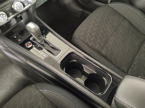 Used 2024 Nissan Kicks SV FWD image 26