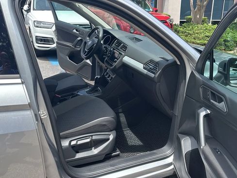 Used 2020 Volkswagen Tiguan S FWD image 21