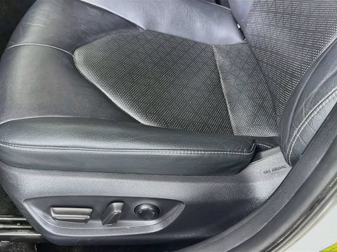 Used 2022 Toyota Camry XSE FWD image 23
