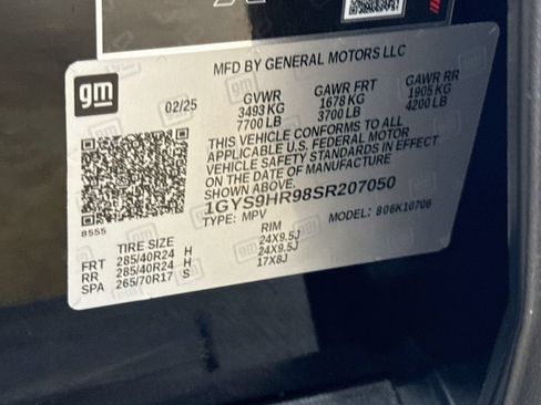 Used 2025 Cadillac Escalade V AWD/4WD image 36