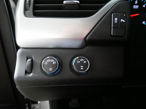 Used 2015 Chevrolet Tahoe LS AWD/4WD image 26