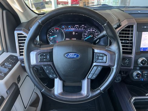 Used 2021 Ford F350 Limited image 22