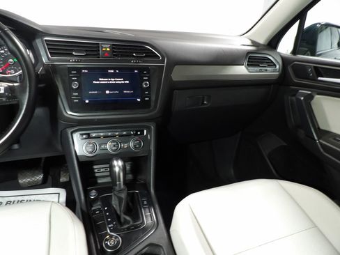 Used 2019 Volkswagen Tiguan SEL image 20