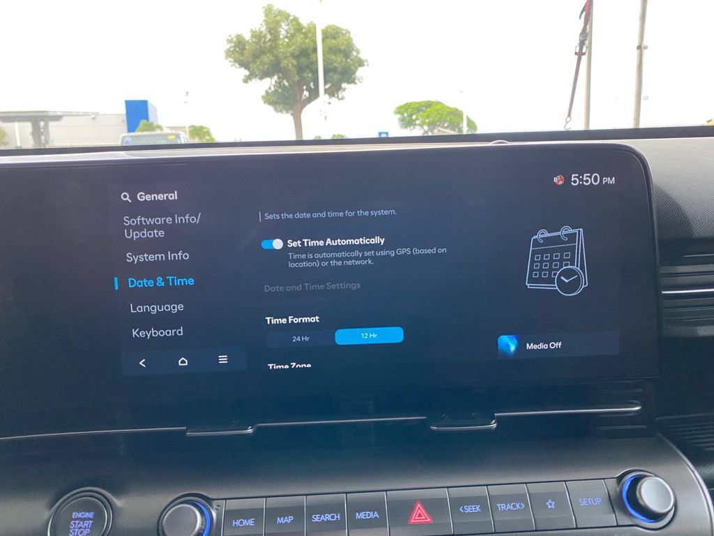 Used 2025 Hyundai Kona SEL FWD image 16