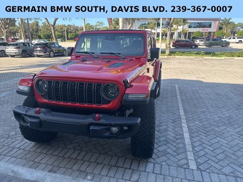 Used 2025 Jeep Wrangler Unlimited Rubicon image 4