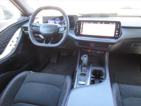 New 2026 Dodge Charger R/T AWD/4WD image 12
