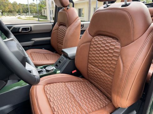 Used 2023 Ford Bronco Wildtrak AWD/4WD image 30