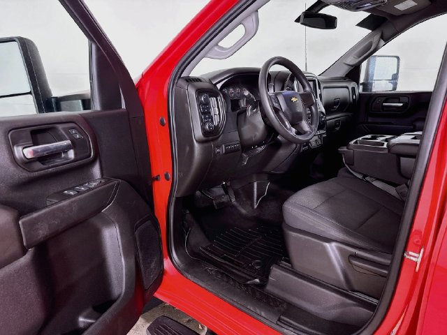 Used 2020 Chevrolet Silverado 2500 Custom w/ Custom Value Package AWD/4WD image 3