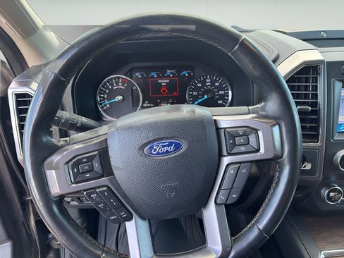 Used 2019 Ford Expedition Platinum image 8