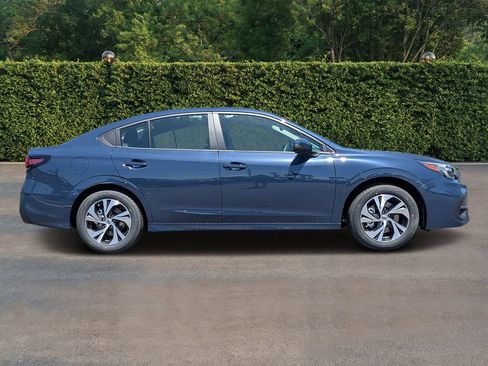 Used 2025 Subaru Legacy Premium AWD/4WD image 2