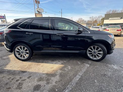 Used 2018 Ford Edge Titanium w/ Equipment Group 302A AWD/4WD image 5