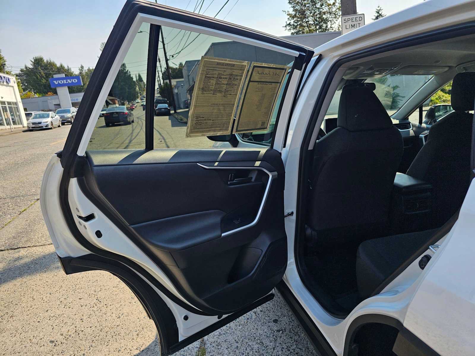 Used 2024 Toyota RAV4 LE AWD/4WD image 17