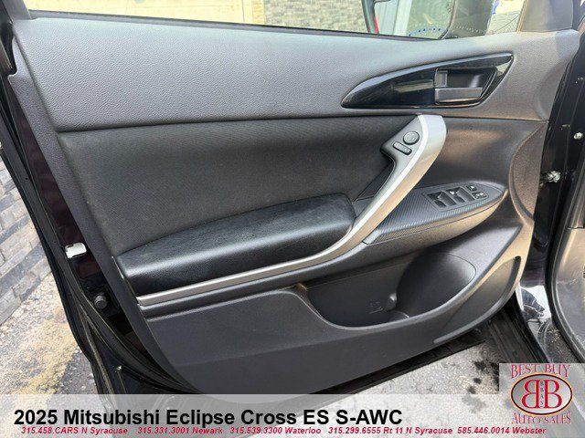 Used 2025 Mitsubishi Eclipse Cross ES AWD/4WD image 9
