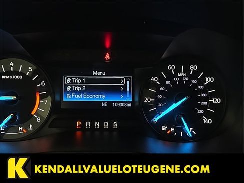 Used 2017 Ford Explorer XLT image 12