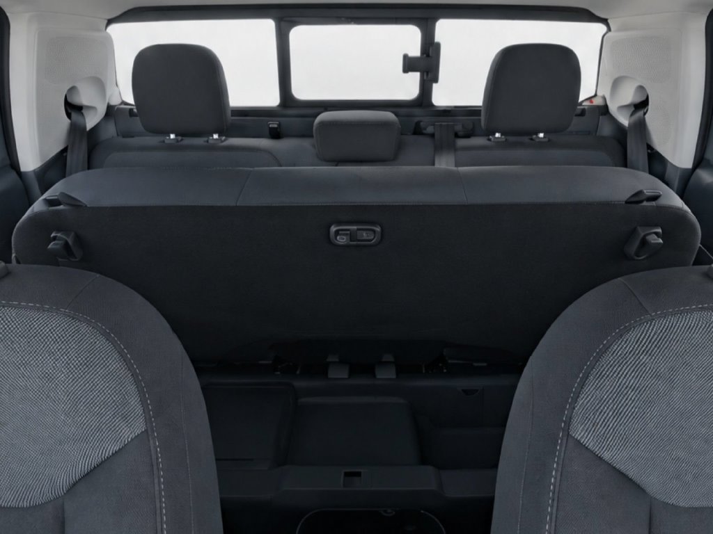Used 2023 Ford Maverick XL FWD image 28
