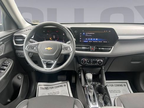 Used 2026 Chevrolet TrailBlazer LT w/ Convenience Package AWD/4WD image 12