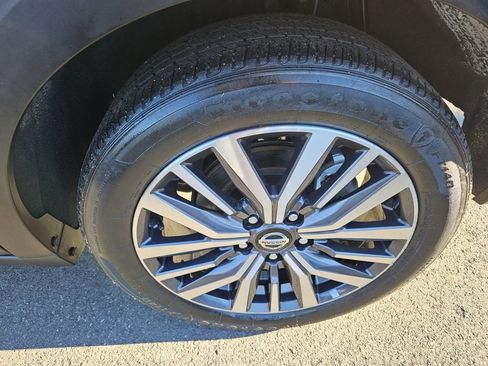 Used 2021 Nissan Kicks SV image 9