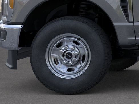 New 2025 Ford F350 XL w/ XL Chrome Package image 19