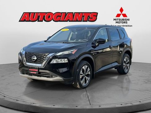 Used 2023 Nissan Rogue SV image 5