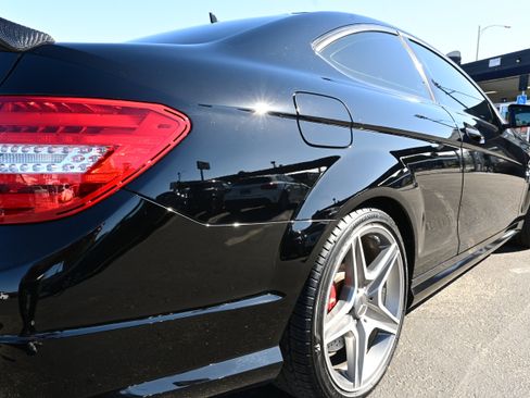 Used 2012 Mercedes-Benz C 63 AMG Coupe image 31
