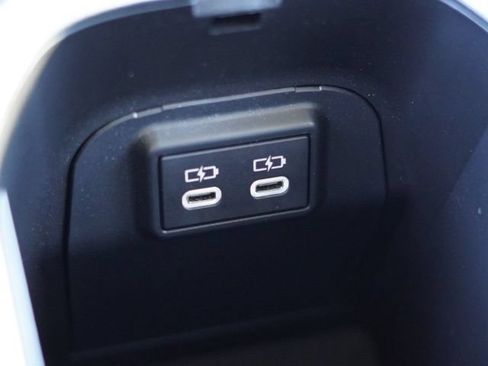 Used 2024 Toyota RAV4 XLE AWD/4WD image 36