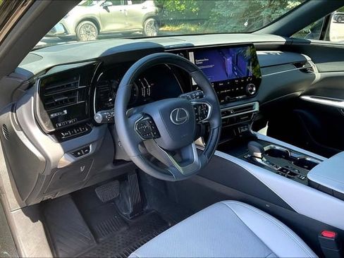 Used 2023 Lexus RX 350 Premium w/ Accessory Package AWD/4WD image 17
