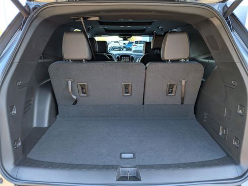 Used 2023 Chevrolet Traverse Premier w/ Redline Edition image 27