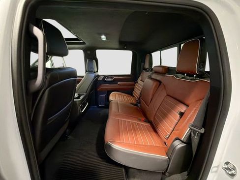 Certified 2024 GMC Sierra 2500 Denali Ultimate w/ Max Trailering Package image 23