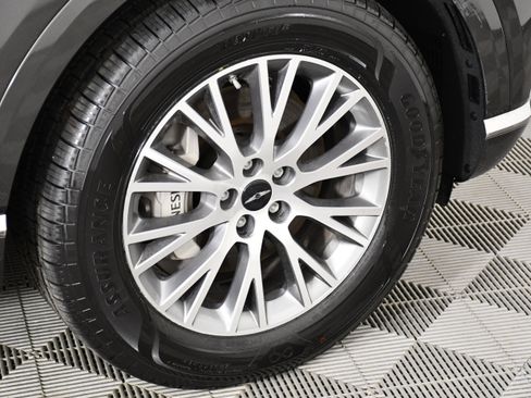 Used 2025 Genesis GV80 2.5T Standard AWD/4WD image 41